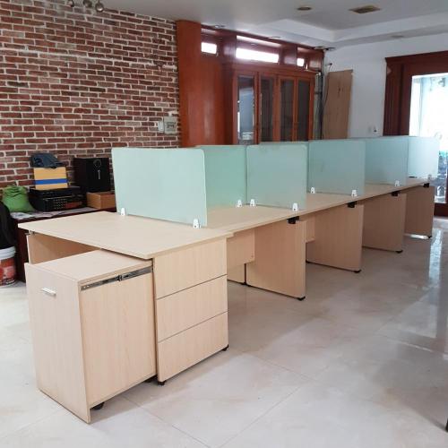 Vách ngăn bàn làm việc bằng kính VNK-09